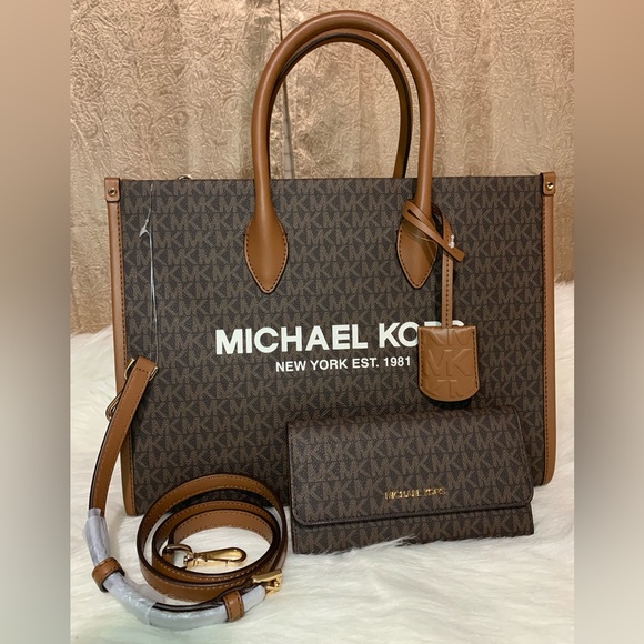 Michael Kors Medium Mirella with Wallet - Picture 1 of 11